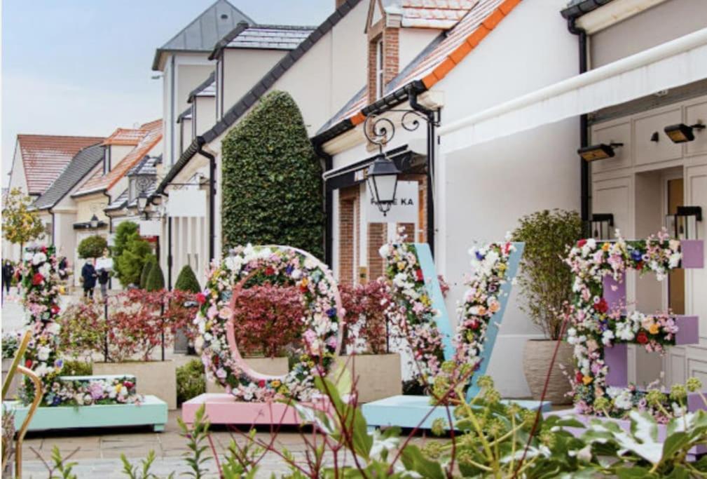 Superbe Appartement A 5 Minutes De Bus De Disneyland Serris Exterior foto